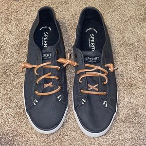 Women's Navy Sperry’s, size 8